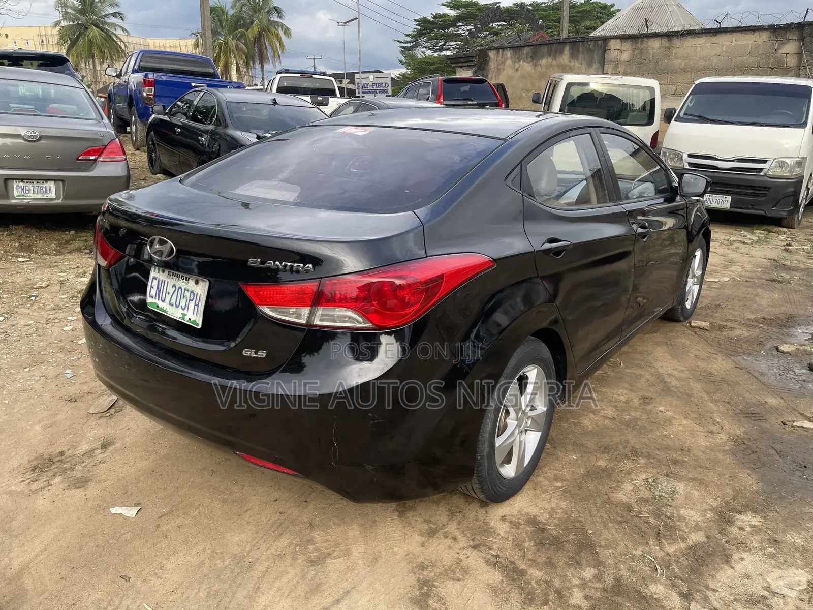Hyundai Elantra GLS Sedan FWD (1.8L 4cyl 6A) 2013 Black