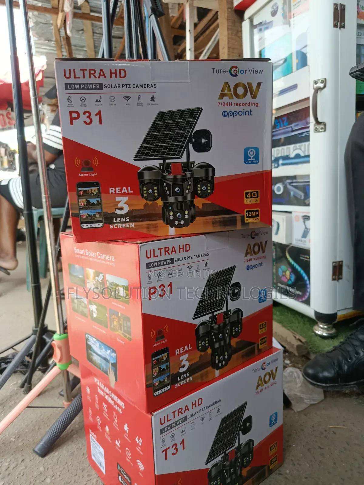 Hippoint V380 P31 Ultra HD Low Power Solar PTZ 3 Lens 4G Camera