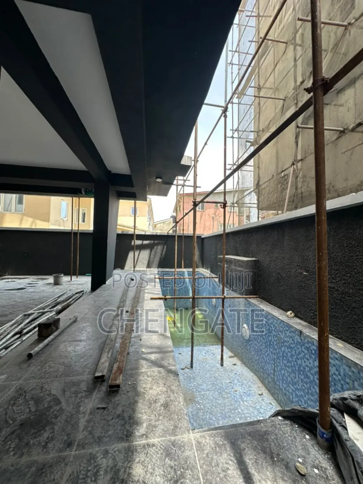3bdrm Penthouse in Ikate for sale
