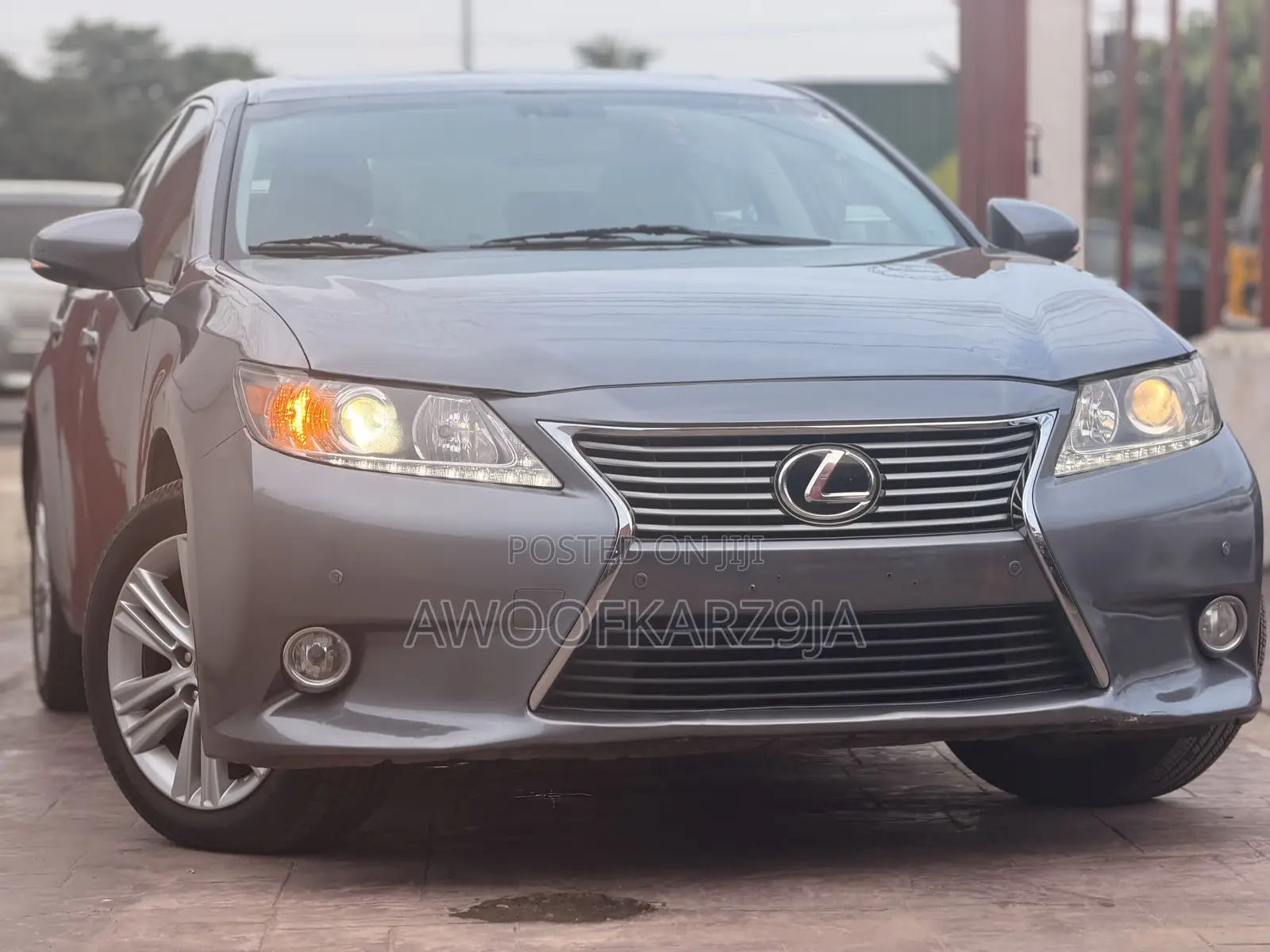 Lexus ES 350 FWD 2014 Gray