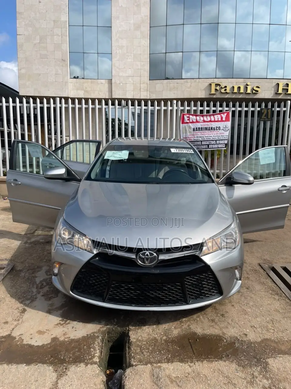 Toyota Camry SE 4dr Sedan (2.5L 4cyl 6A) 2017 Gray