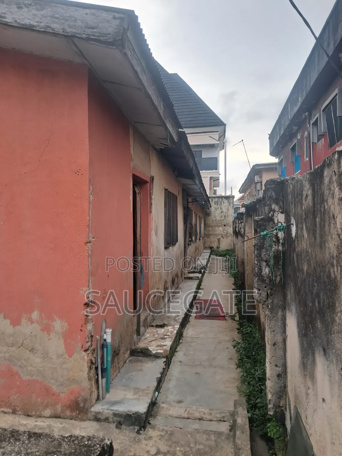 3bdrm Bungalow in Redgate, Satellite Town for sale