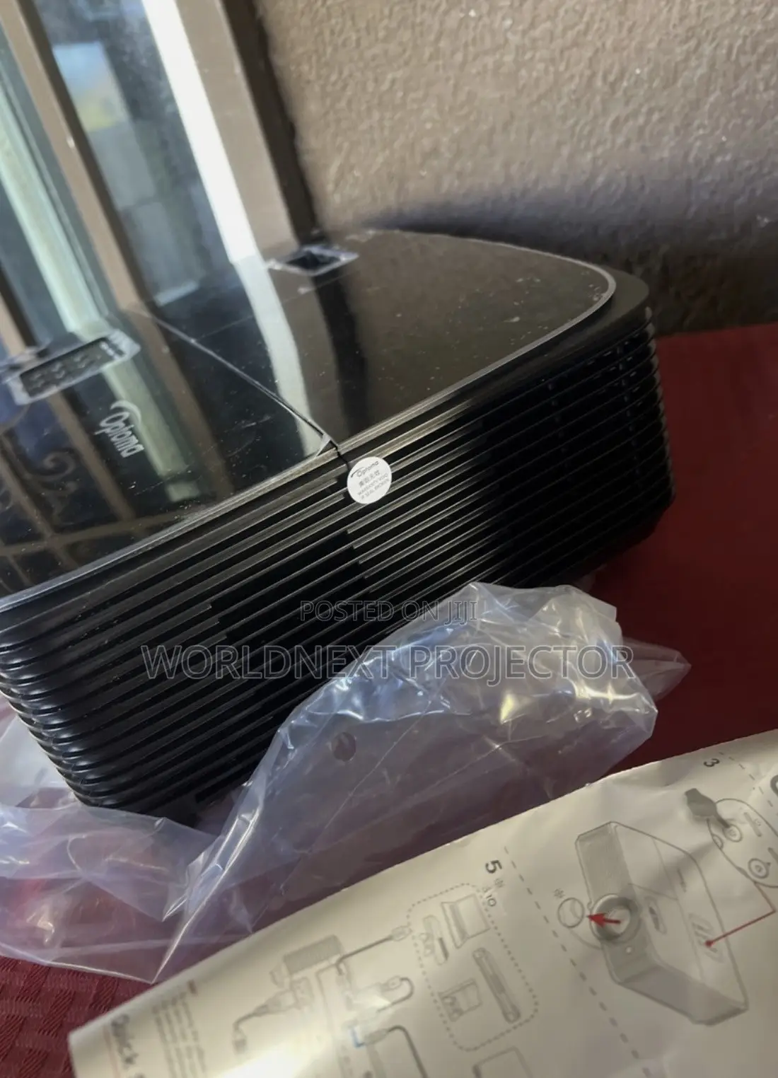 4000 Lumens Optoma Projector for Presentation Available