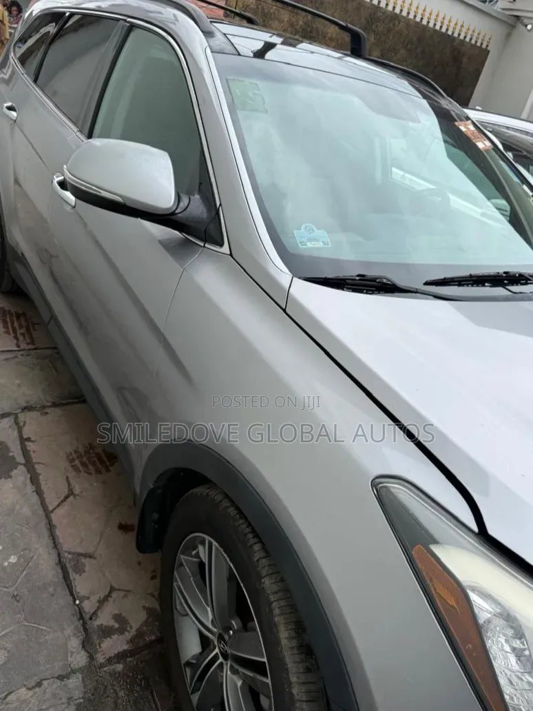 Hyundai Santa Fe Limited AWD 2016 Gray