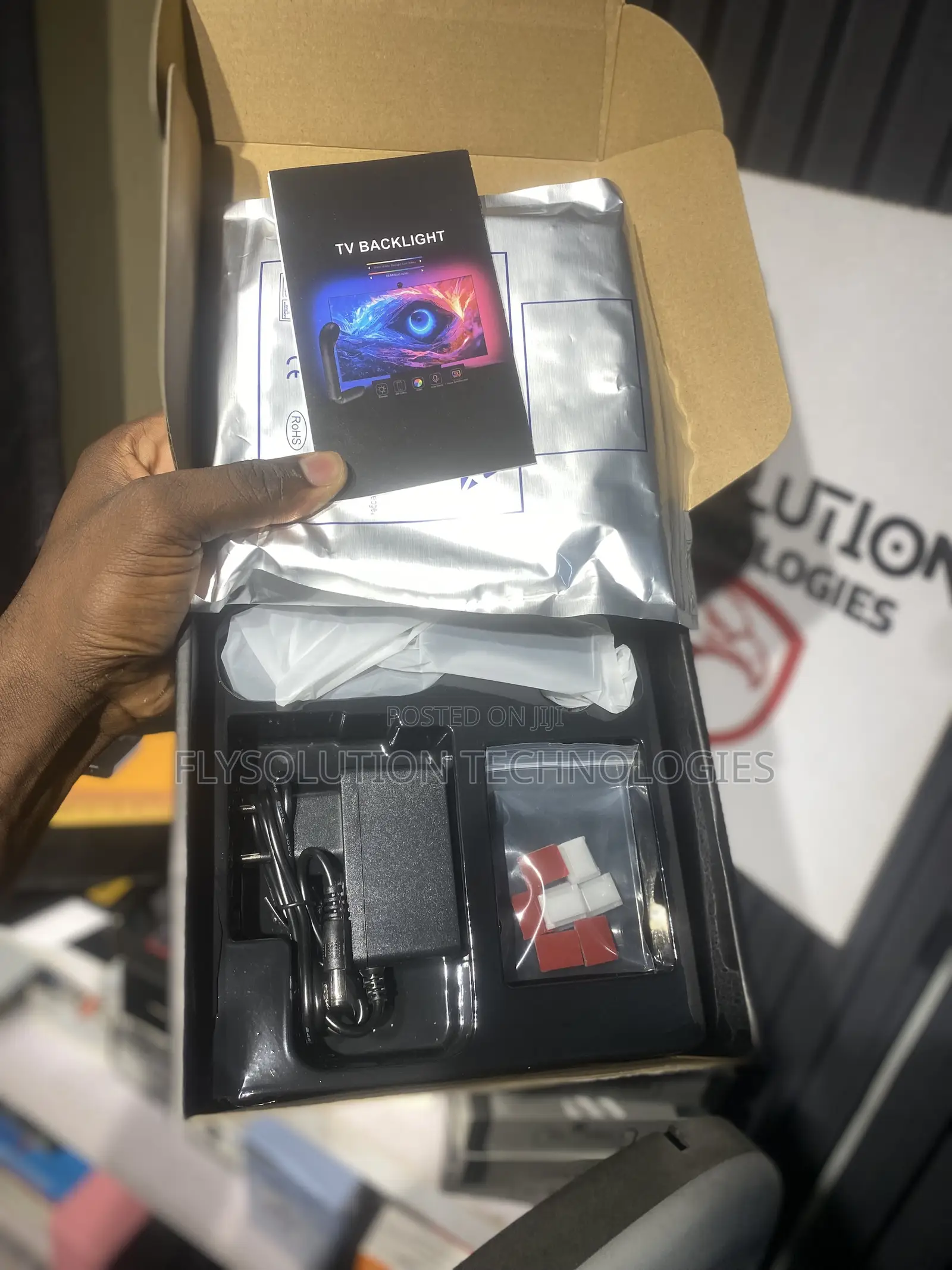 RGBIC Smart TV Backlight Kit With a Screen Sync Camera
