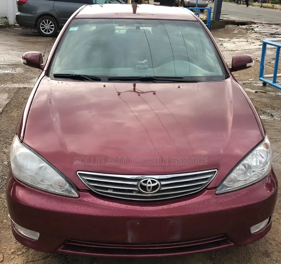Toyota Camry 2005 Pink