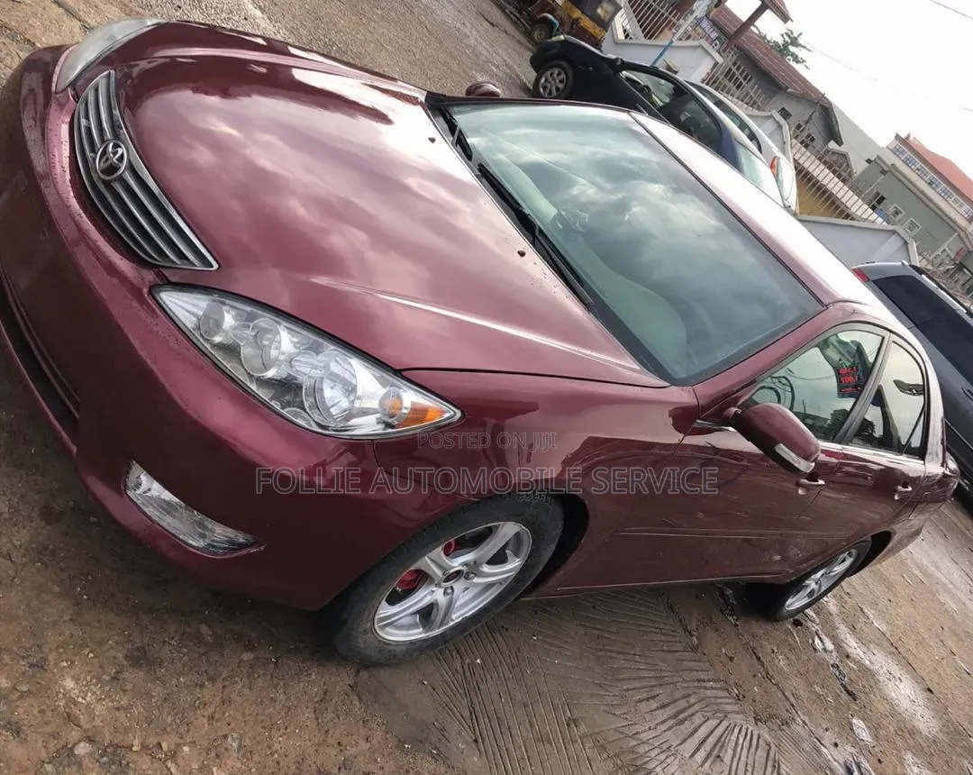 Toyota Camry 2005 Pink