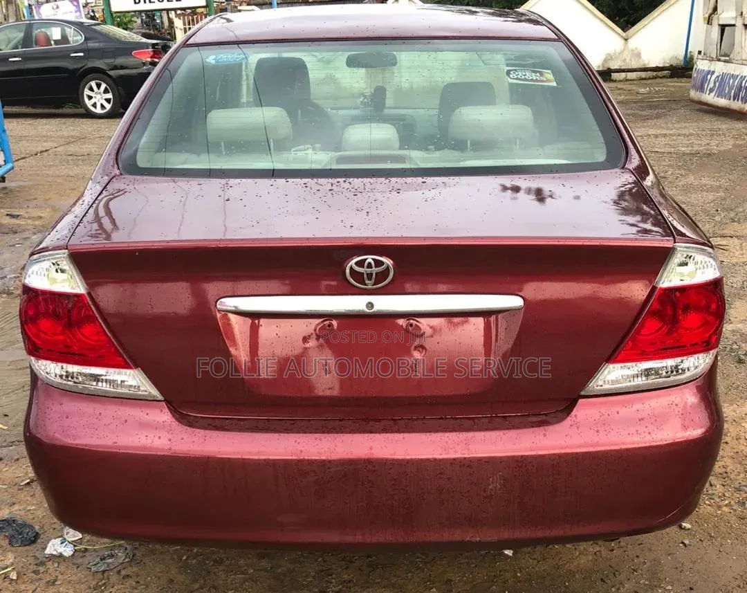 Toyota Camry 2005 Pink