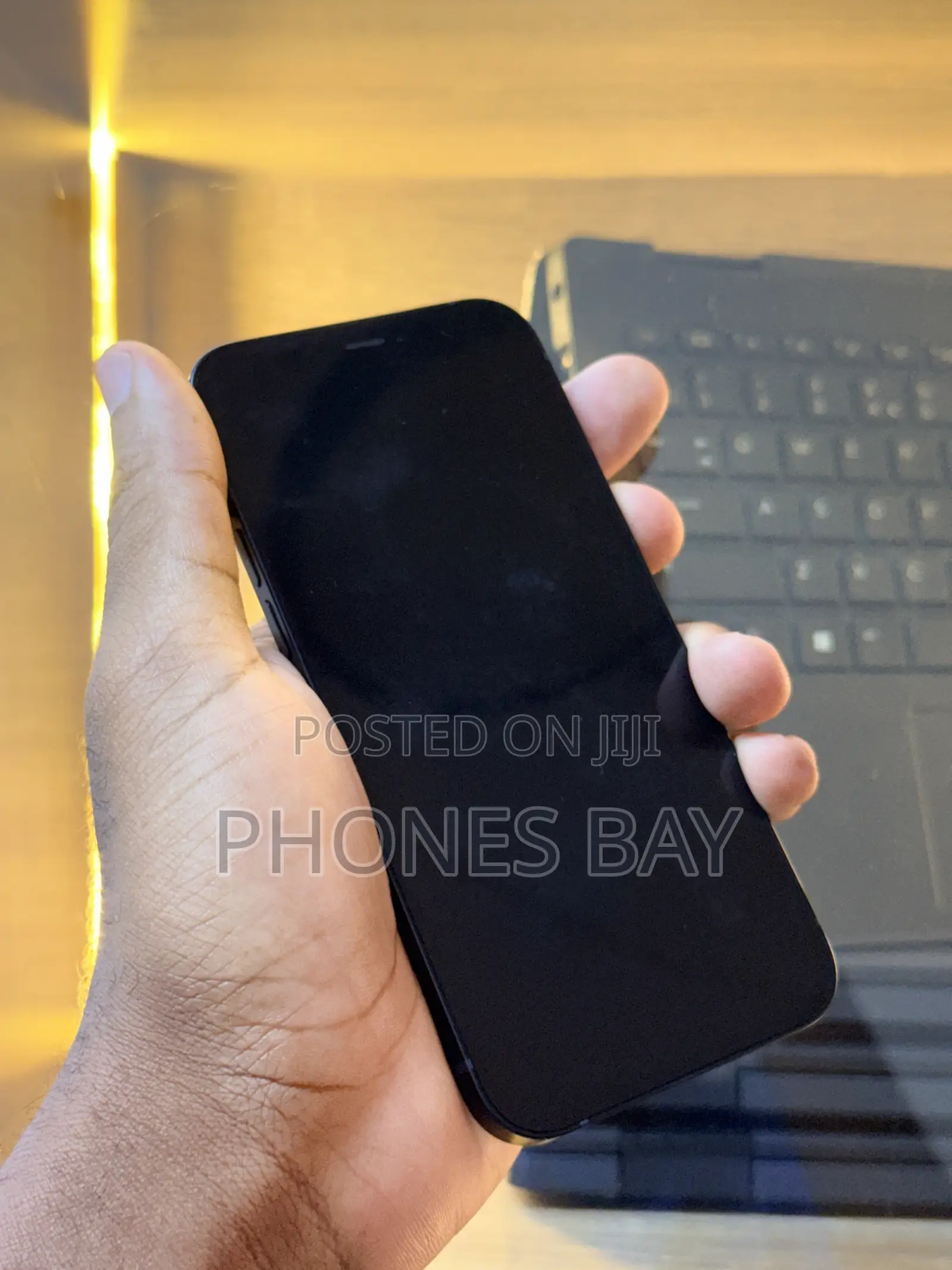 New Apple iPhone 12 64 GB Black