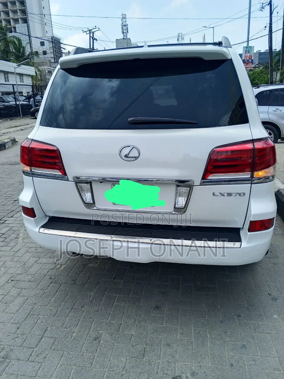 Lexus LX 570 AWD 2014 White