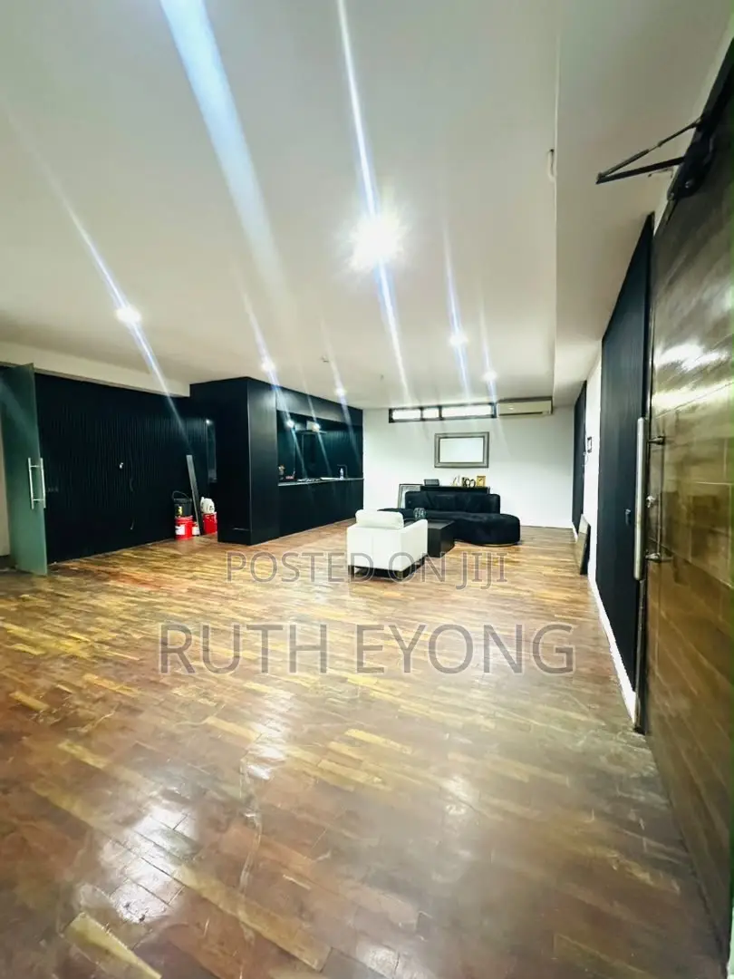 3bdrm Apartment in Banana Island for rent