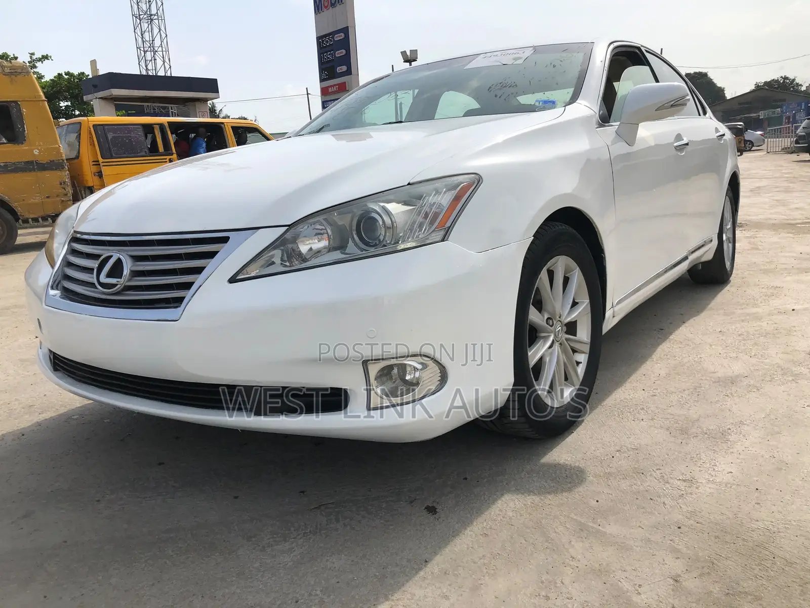 Lexus ES 2012 White