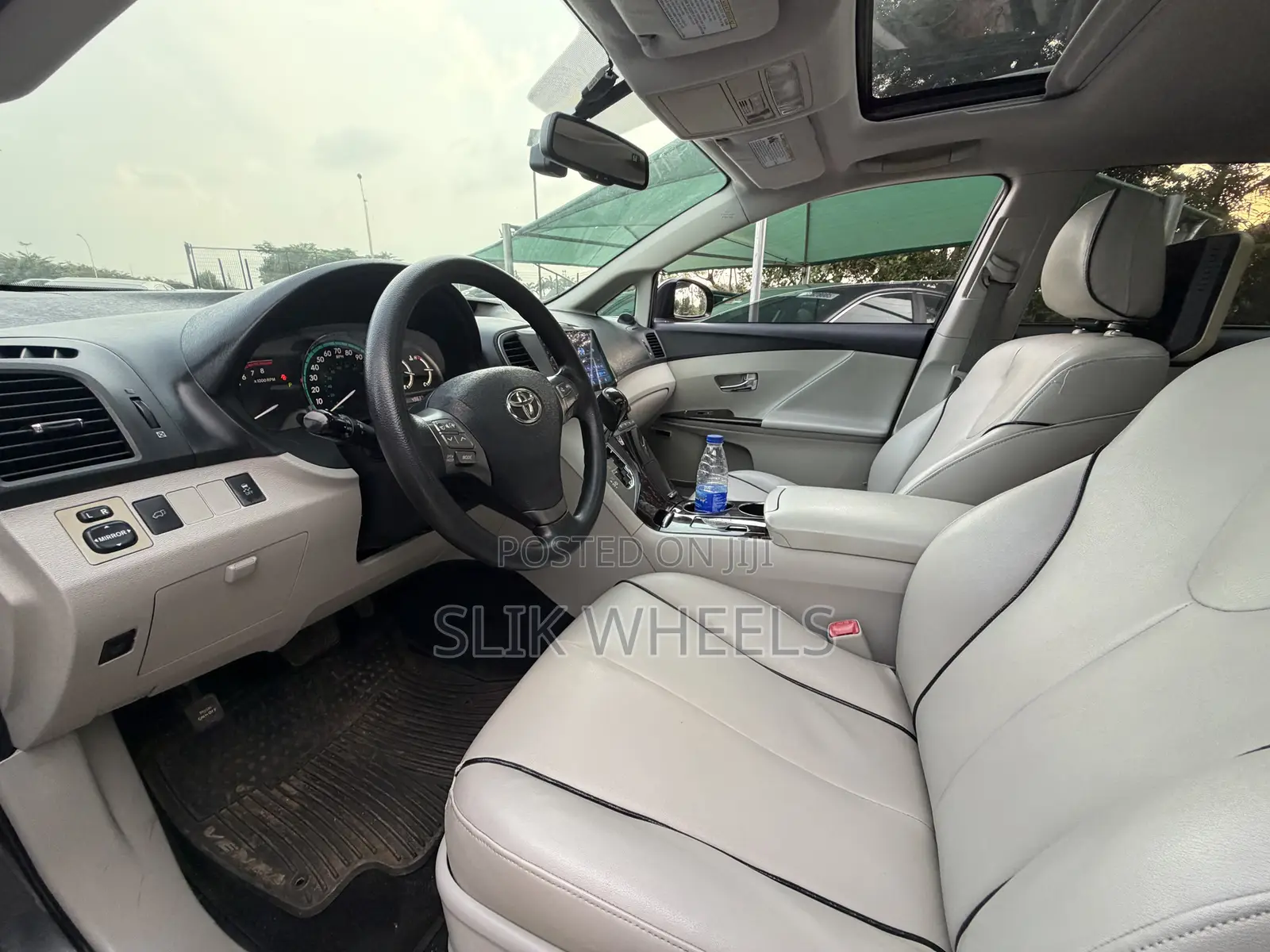 Toyota Venza AWD 2010 Gray