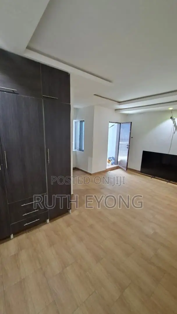 4bdrm Townhouse / Terrace in Ikate for rent