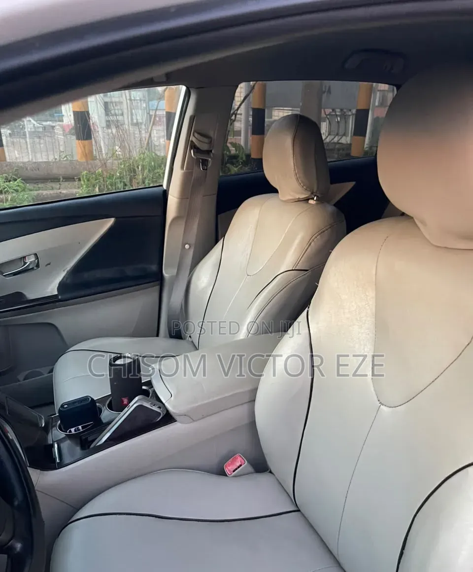 Toyota Venza Limited 2012 White