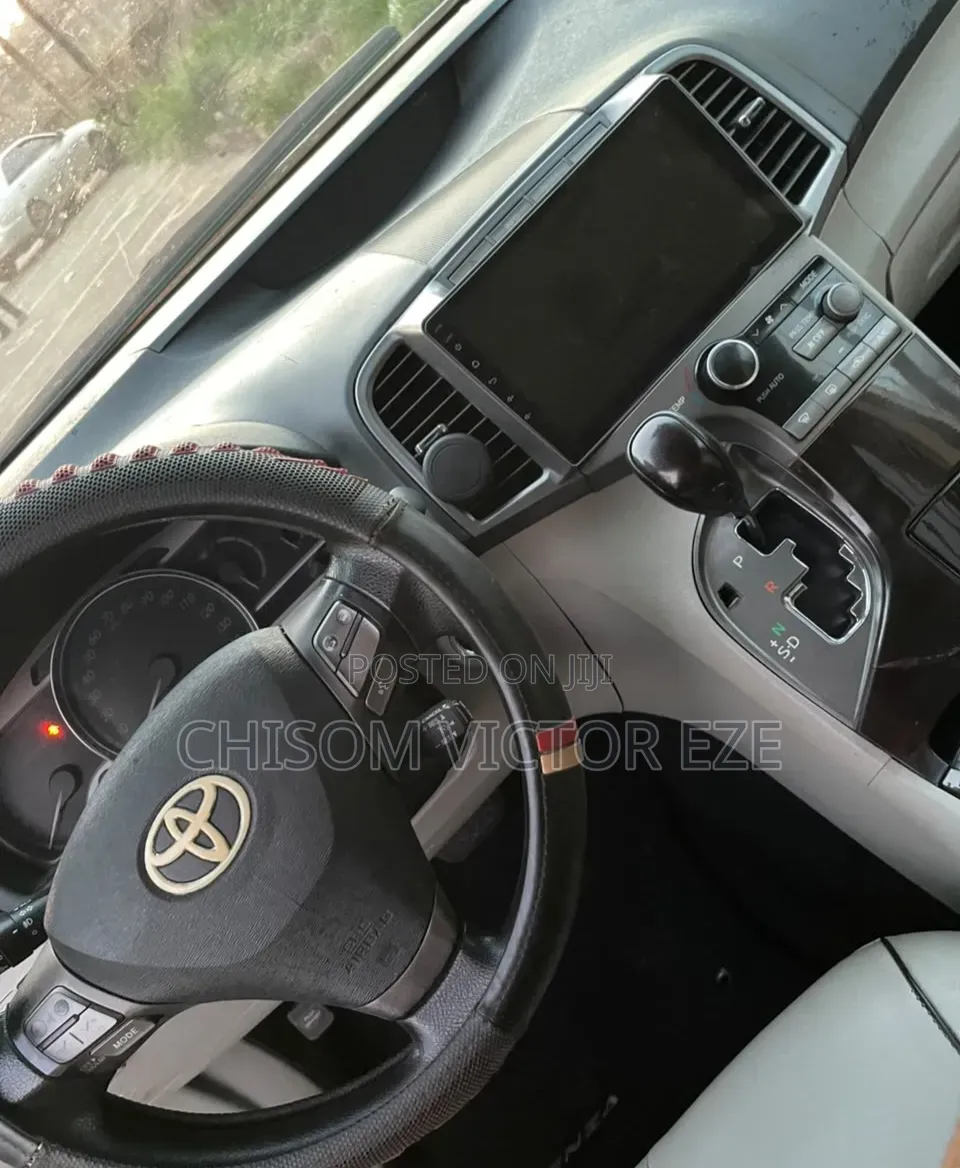 Toyota Venza Limited 2012 White