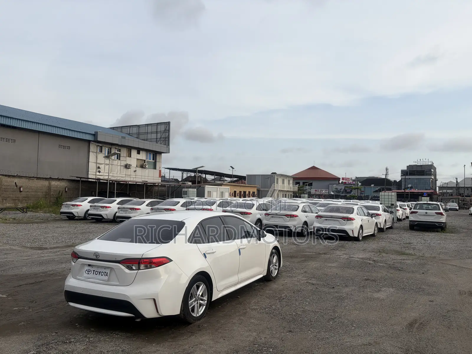 Toyota Corolla XSE 2023 White