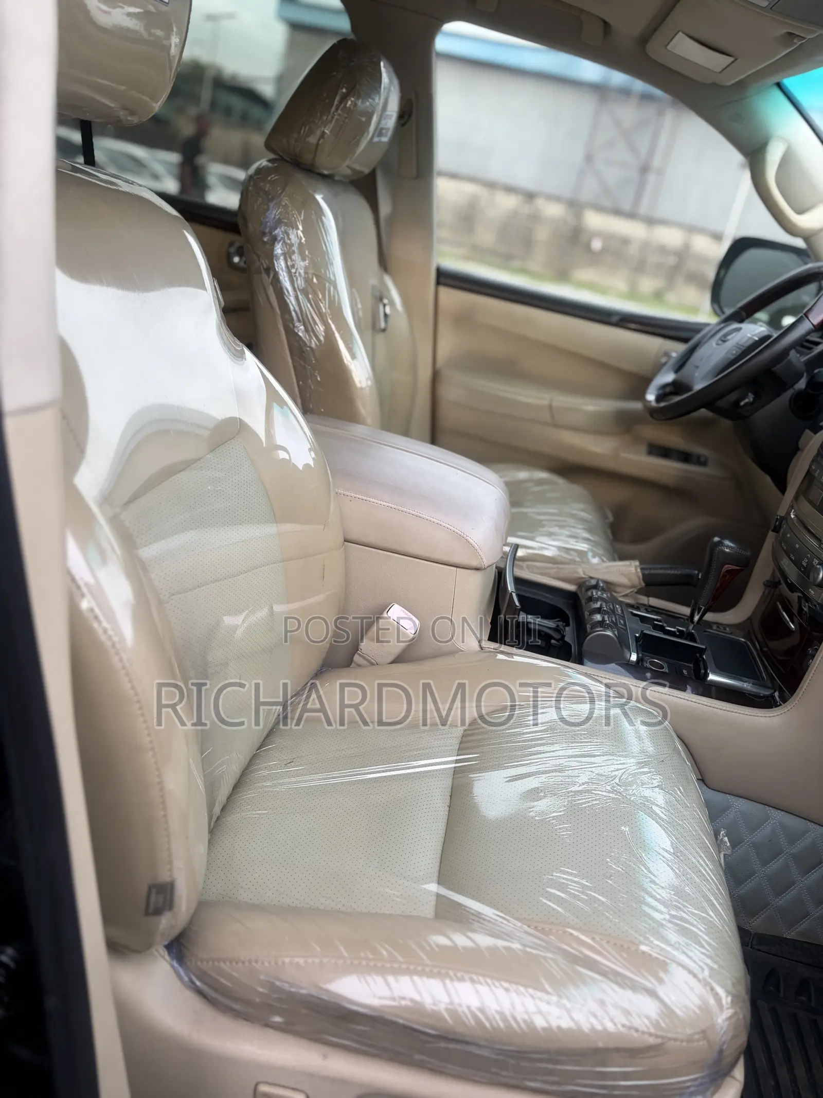 Lexus LX 570 AWD 2015 Black