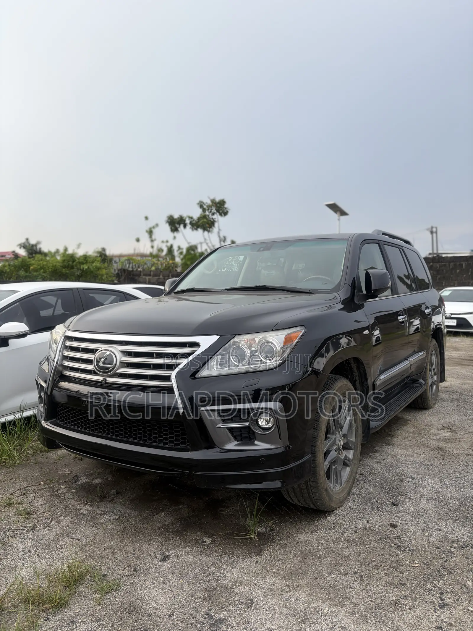 Lexus LX 570 AWD 2015 Black