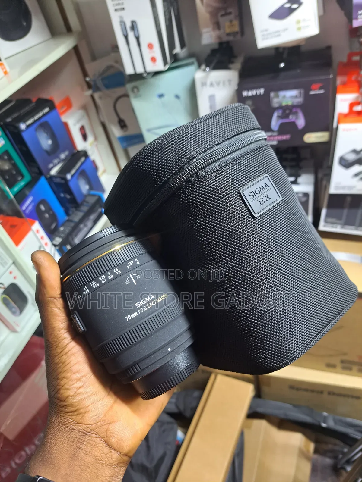 70mm Nikon Sigma DG Macro Lens