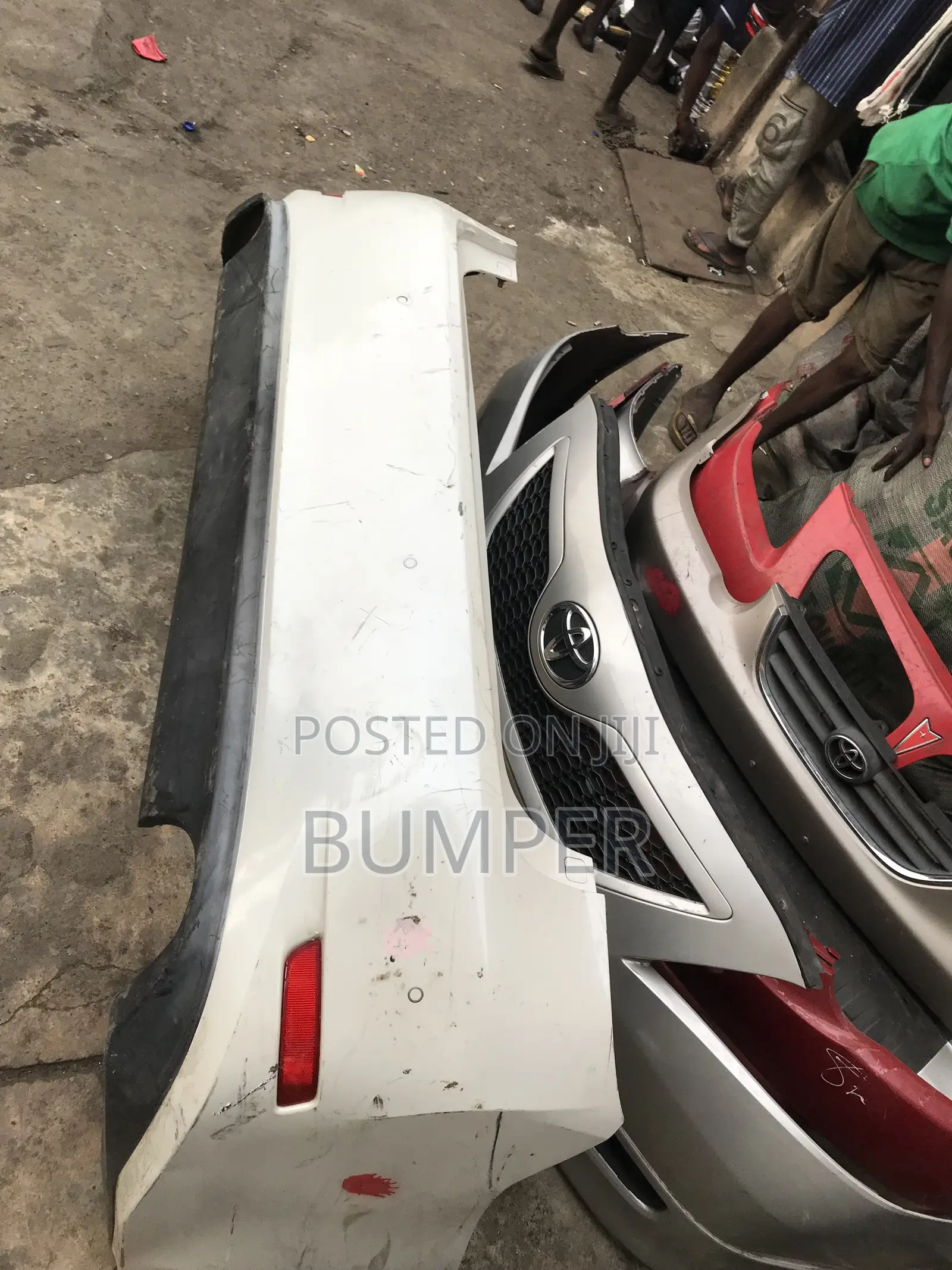 Back Bumper Es 350 2015