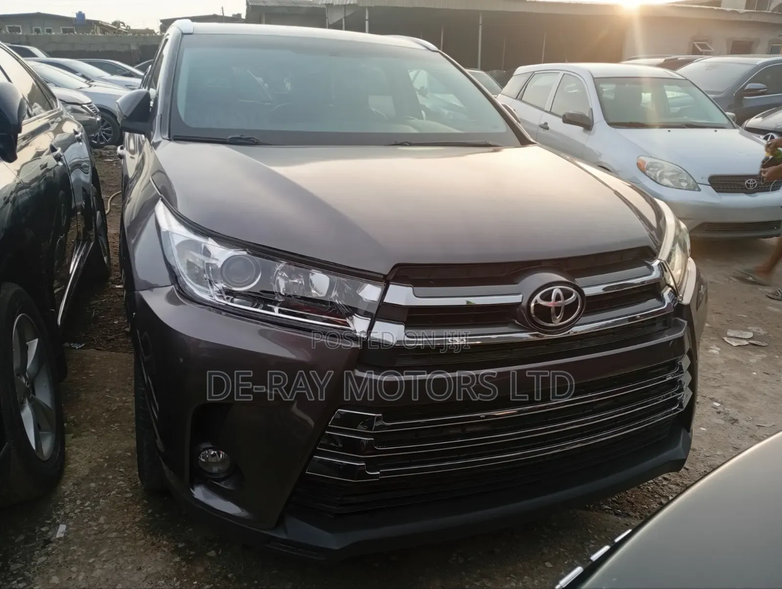 Toyota Highlander Limited Platinum 4dr SUV (3.5L 6cyl 6A) 2015 Brown