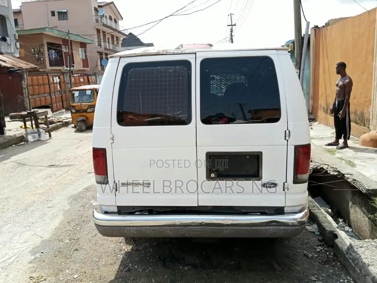 Ford Econoline 2008 White
