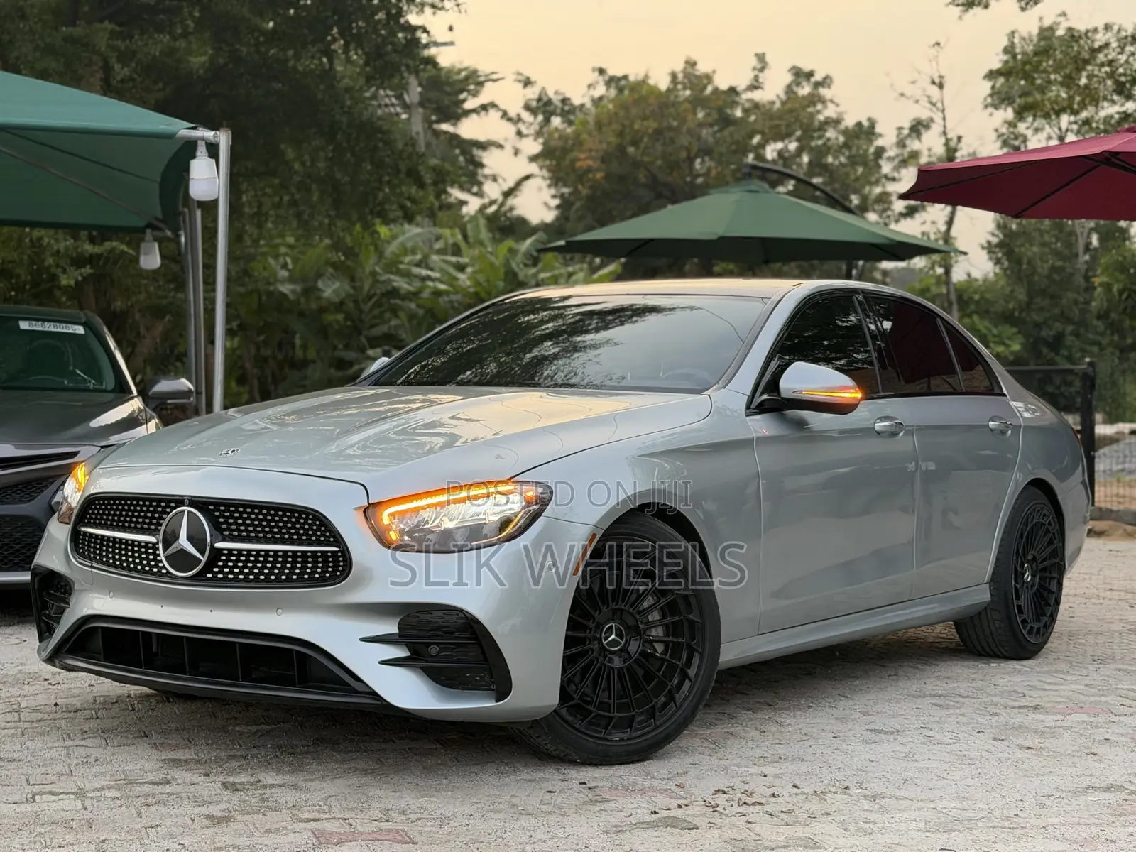 Mercedes-Benz E350 2021 Blue