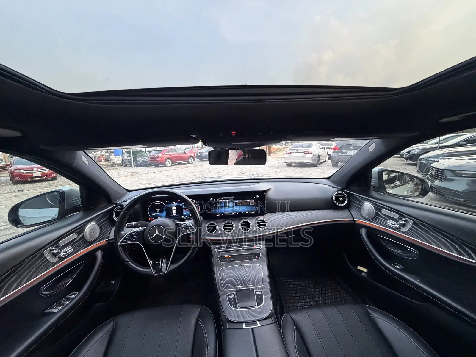 Mercedes-Benz E350 2021 Blue