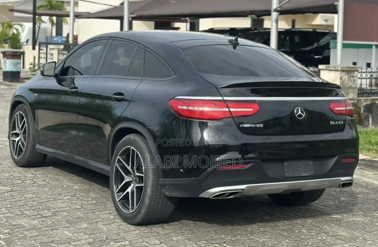 Mercedes-Benz GLE-Class 2016 Black