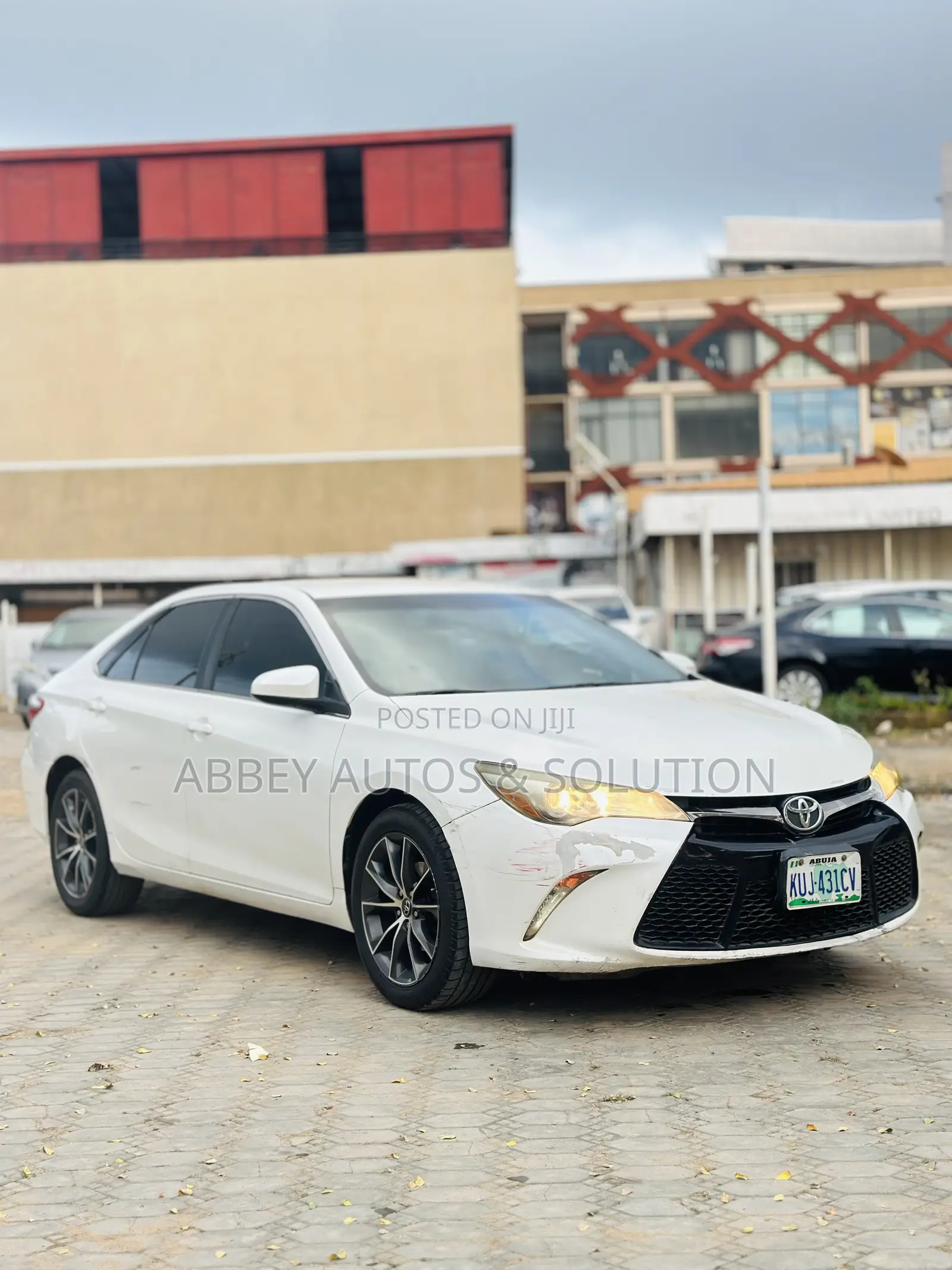 Toyota Camry XSE 4dr Sedan (2.5L 4cyl 6A) 2015 White