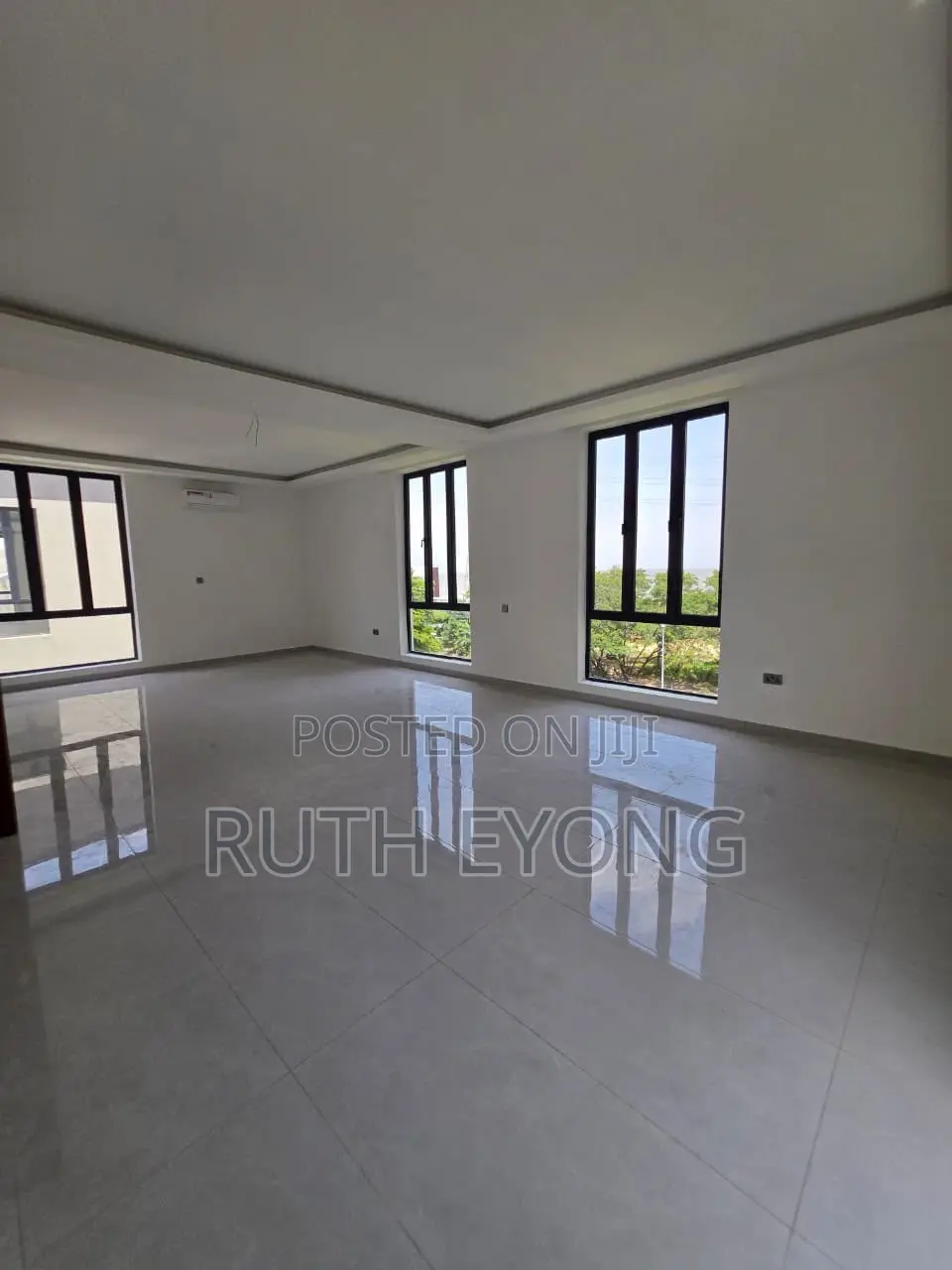 6bdrm Duplex in Banana Island for rent