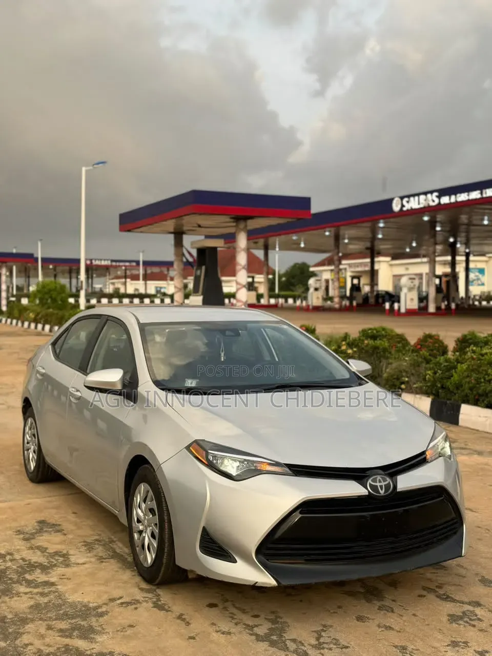 Toyota Corolla LE (1.8L 4cyl 2A) 2019 Silver