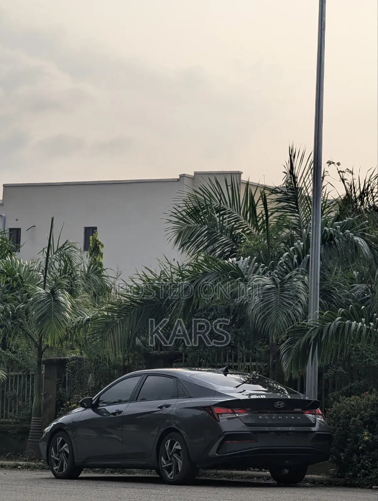 Hyundai Elantra 2025 Gray