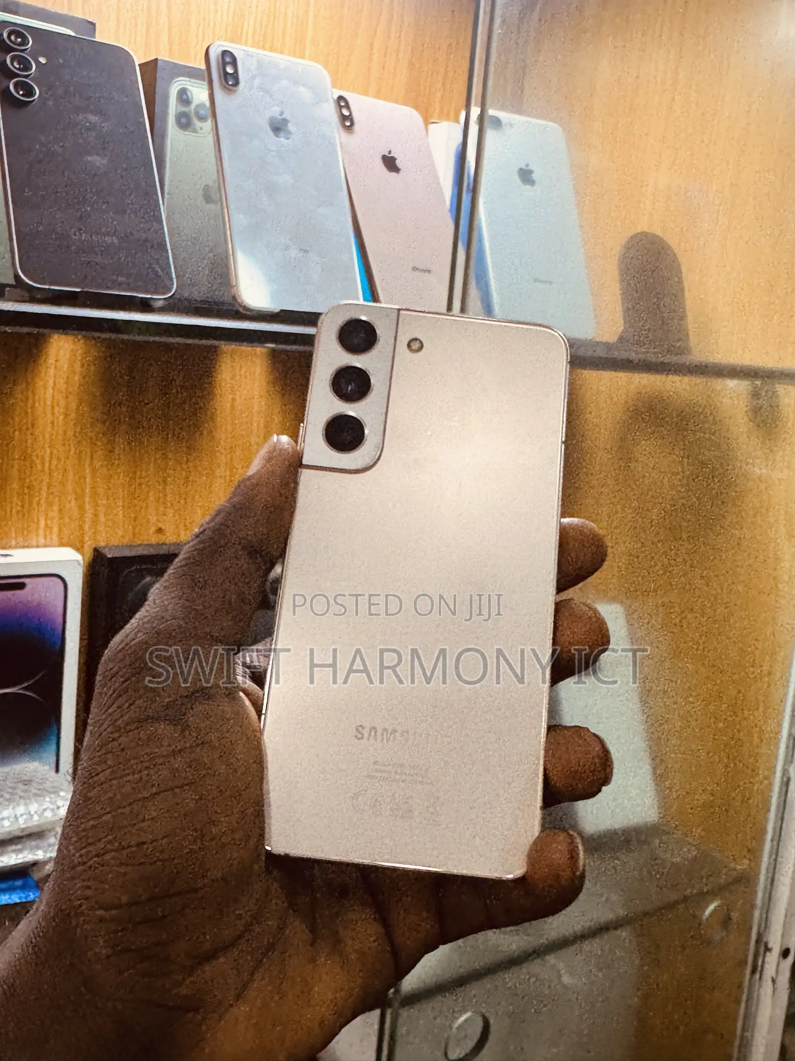 Samsung Galaxy S22 5G 128 GB Gold