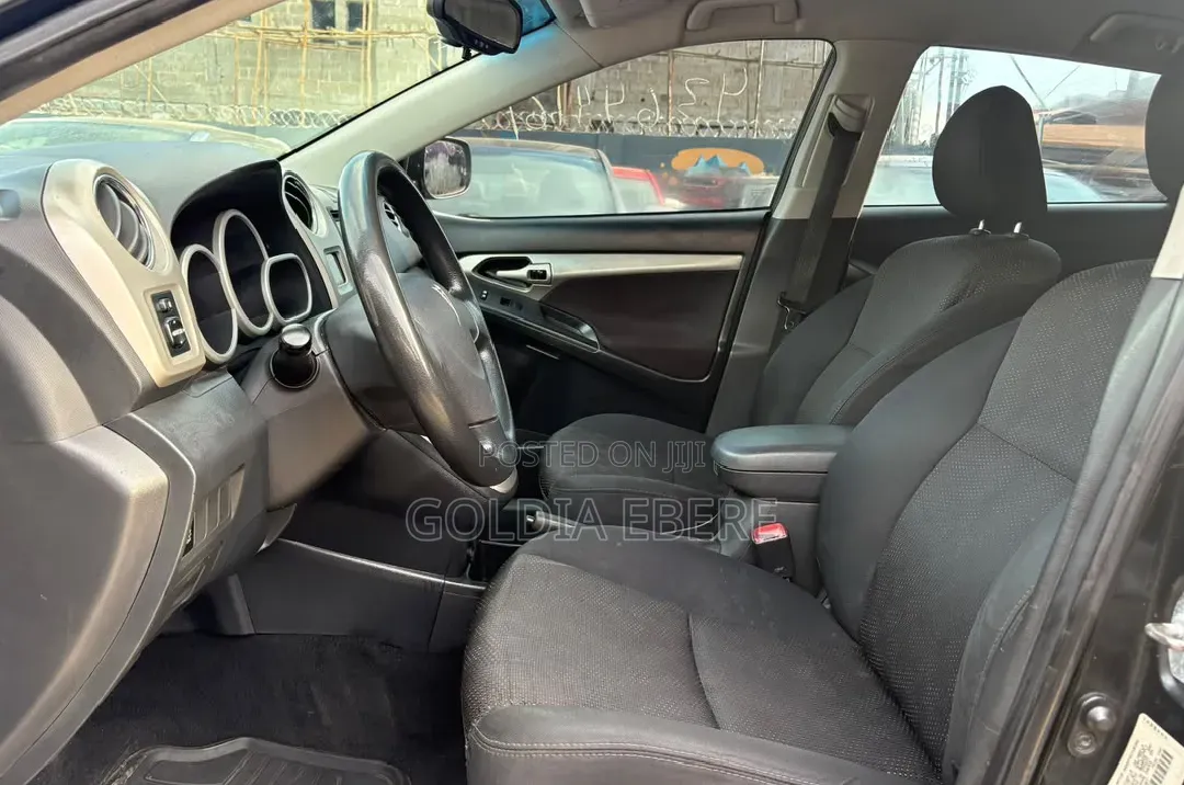 Pontiac Vibe 2010 Black