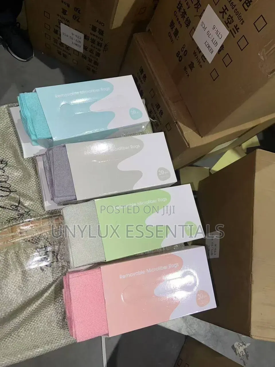 20pcs Microfiber Towel Box
