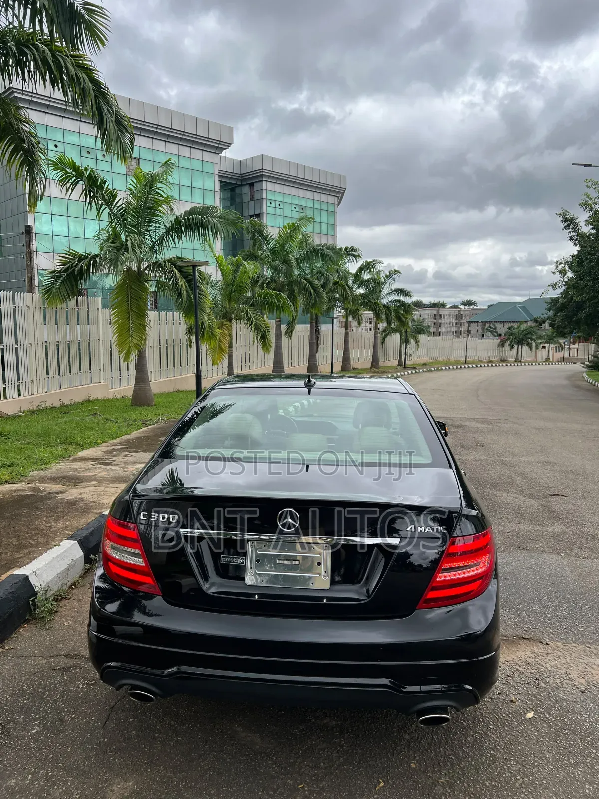 Mercedes-Benz C300 2013 Black
