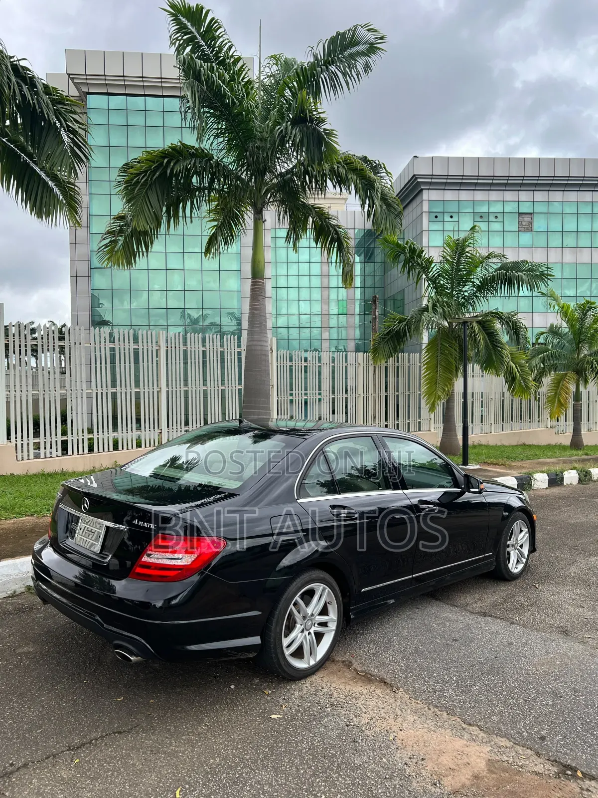 Mercedes-Benz C300 2013 Black