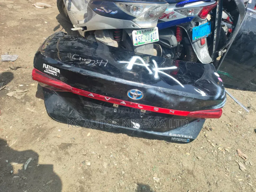 Complete Boot Toyota Avalon 2020-2022