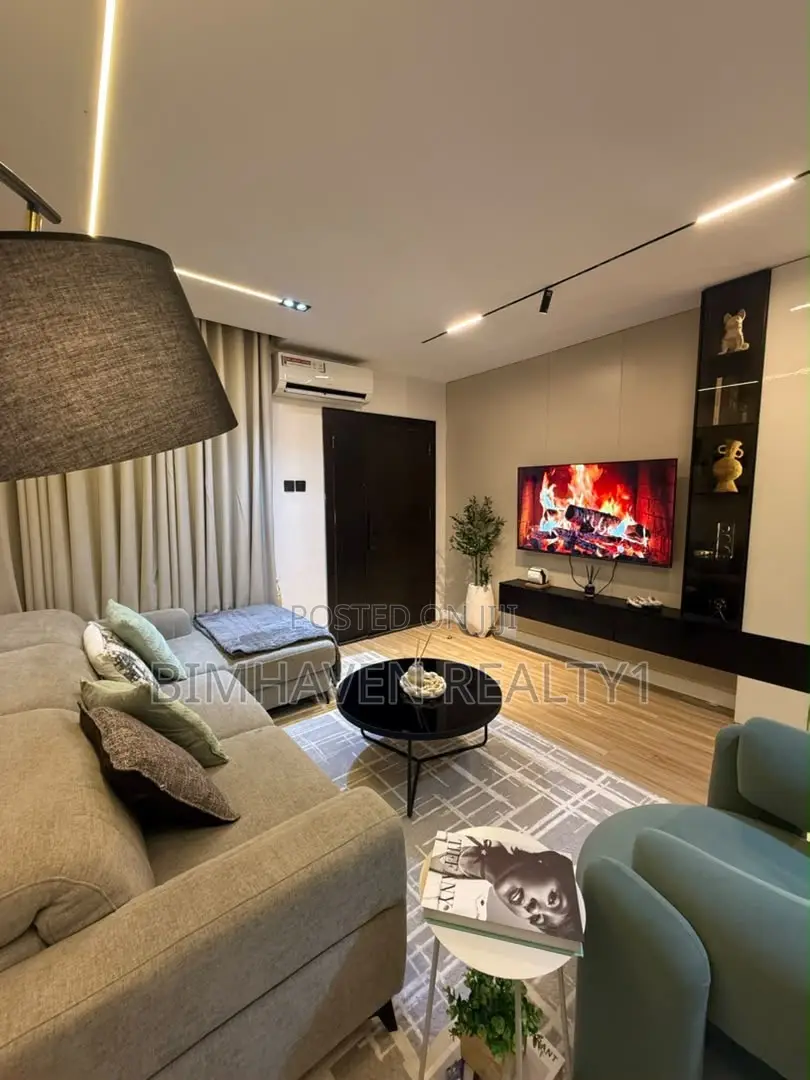 Luxury 2-Bedroom Apartment in Yaba | Premium Shortlet