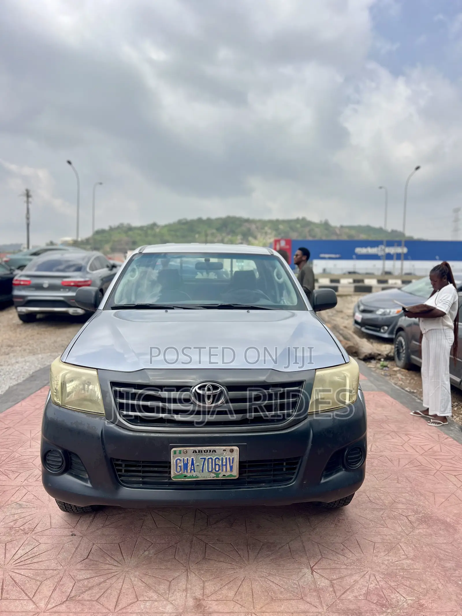 Toyota Hilux 2015 Gray