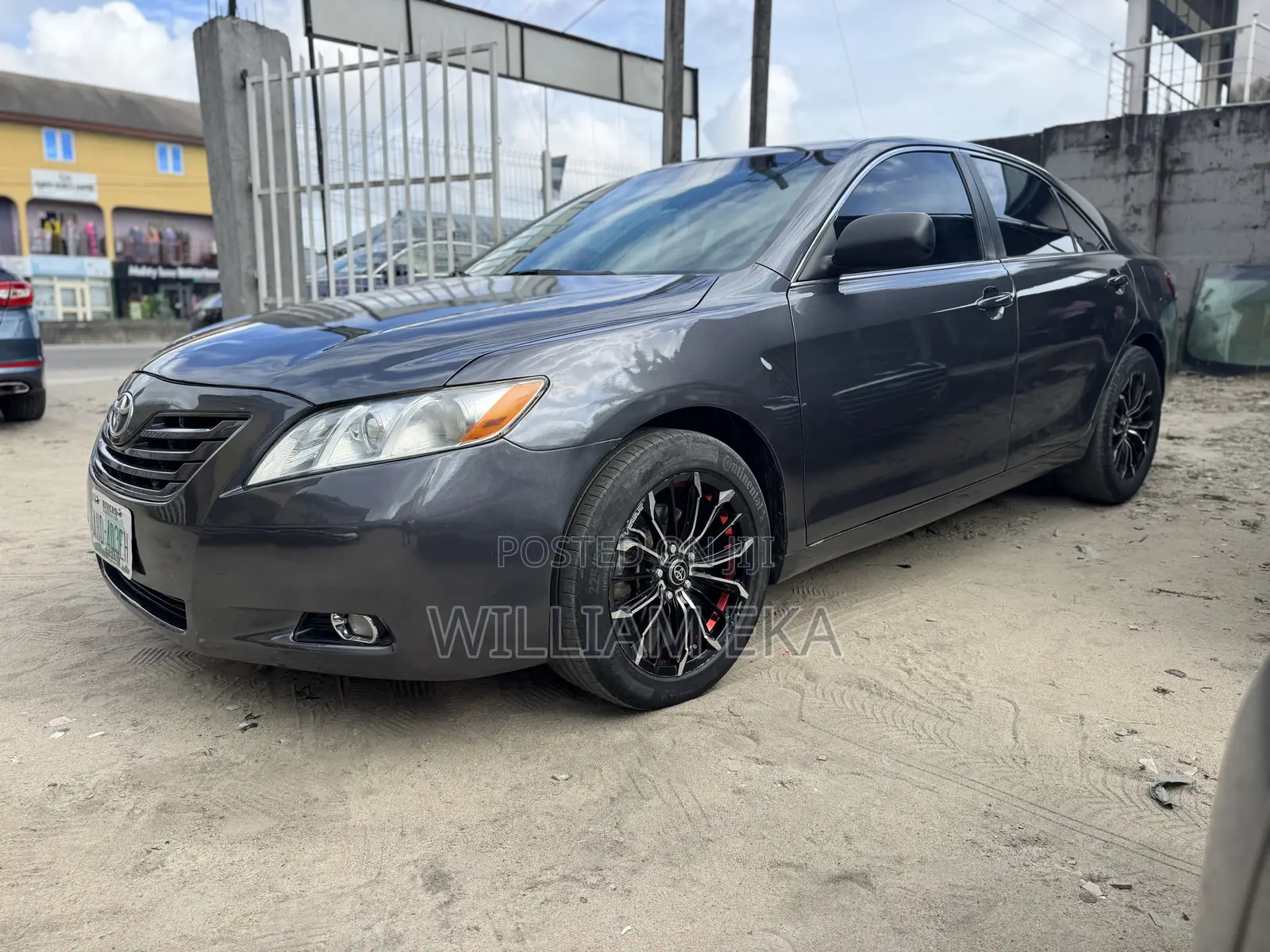 Toyota Camry LE 4dr Sedan (2.4L 4cyl 5A) 2009 Gray