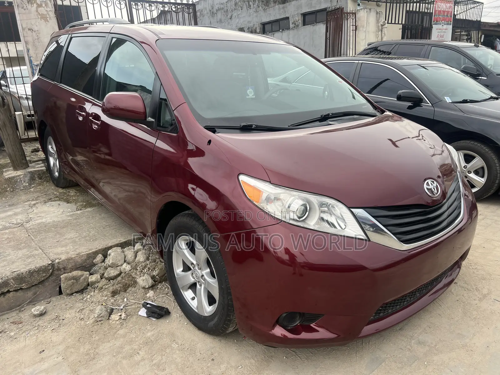 Toyota Sienna LE 7 Passenger 2011 Red