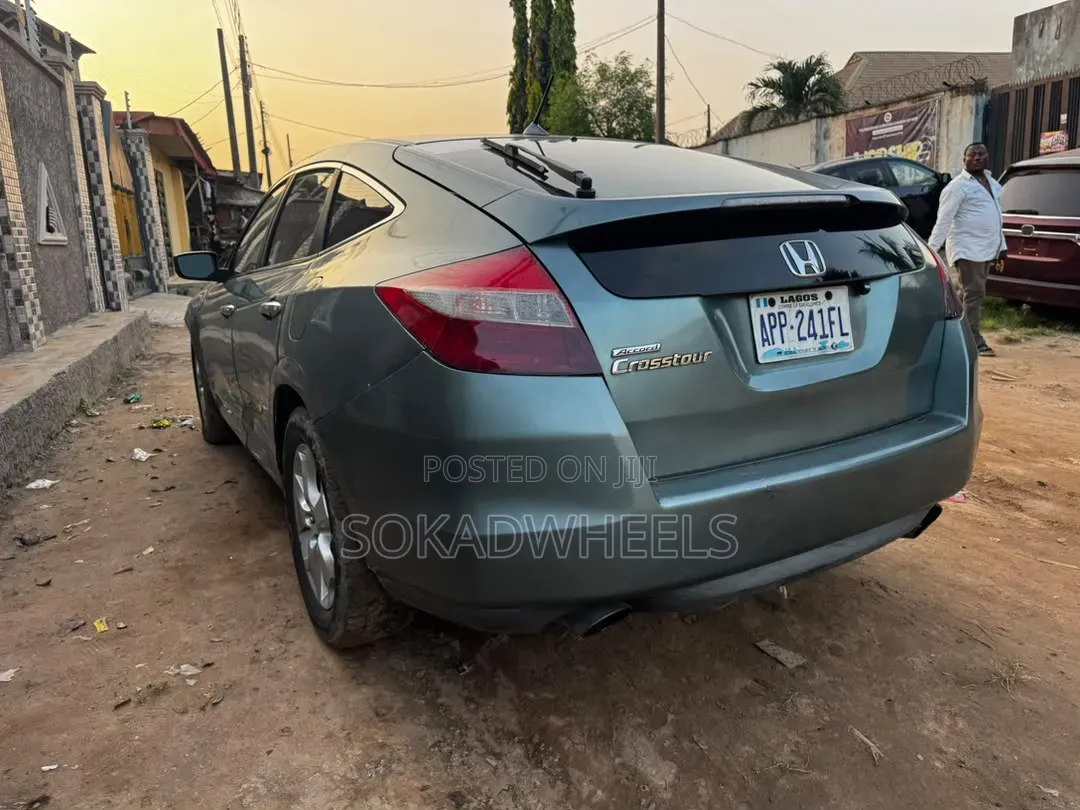 Honda Crosstour 3.5 AWD 2010 Green