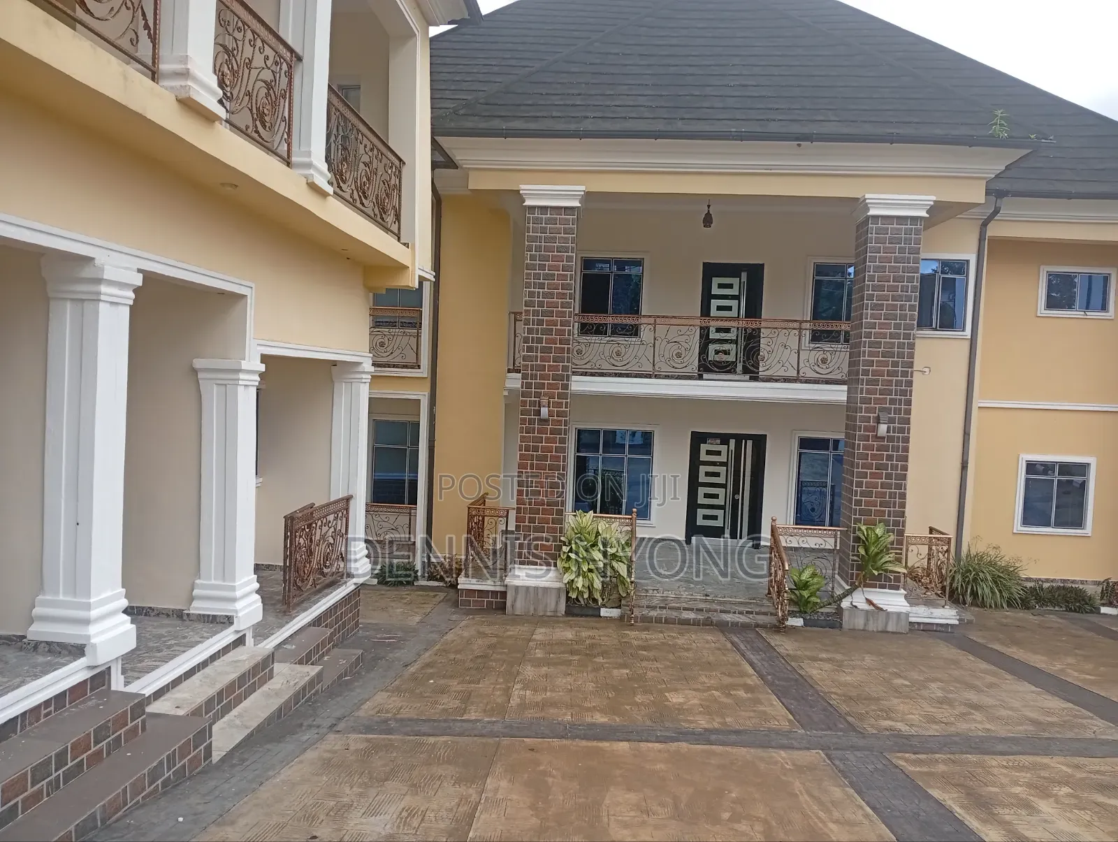 5bdrm Duplex in E1 Estate, Calabar for sale