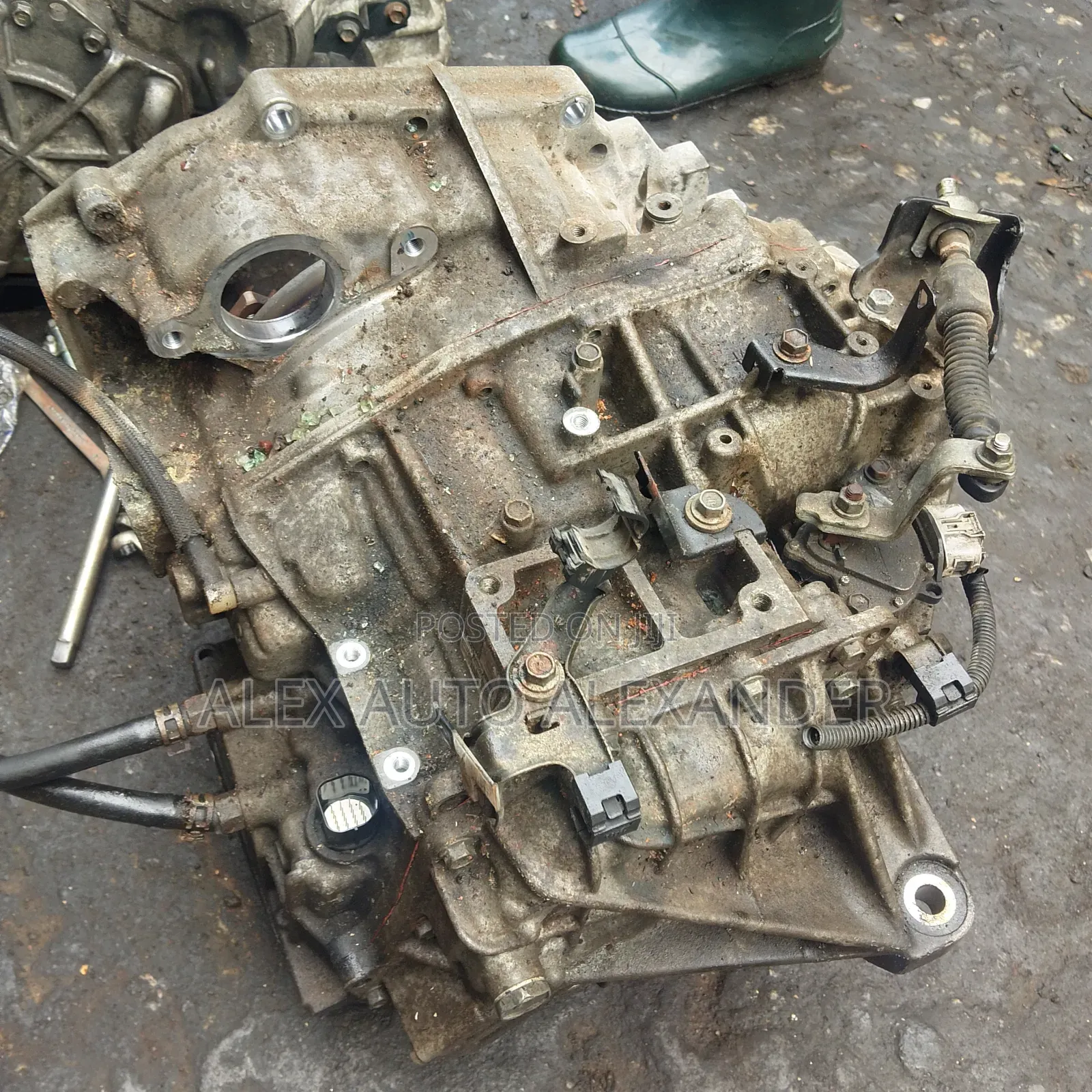 Toyota Camry 2010/12 22pin Tokubo Gearbox