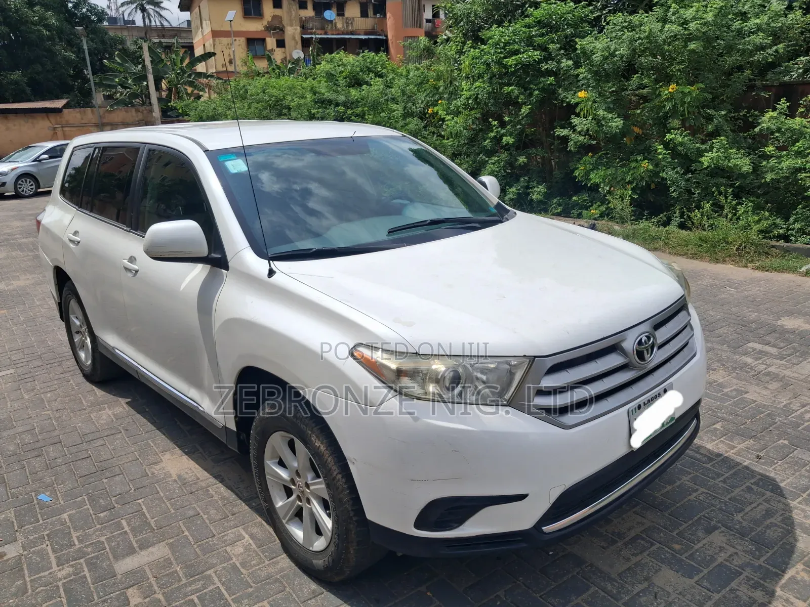 Toyota Highlander Limited 2012 White