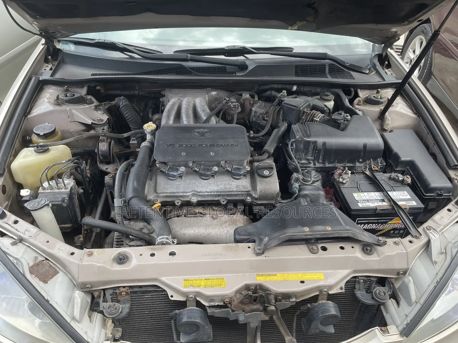 Toyota Camry XLE V6 4dr Sedan (3.0L 6cyl 4A) 2003 Gold