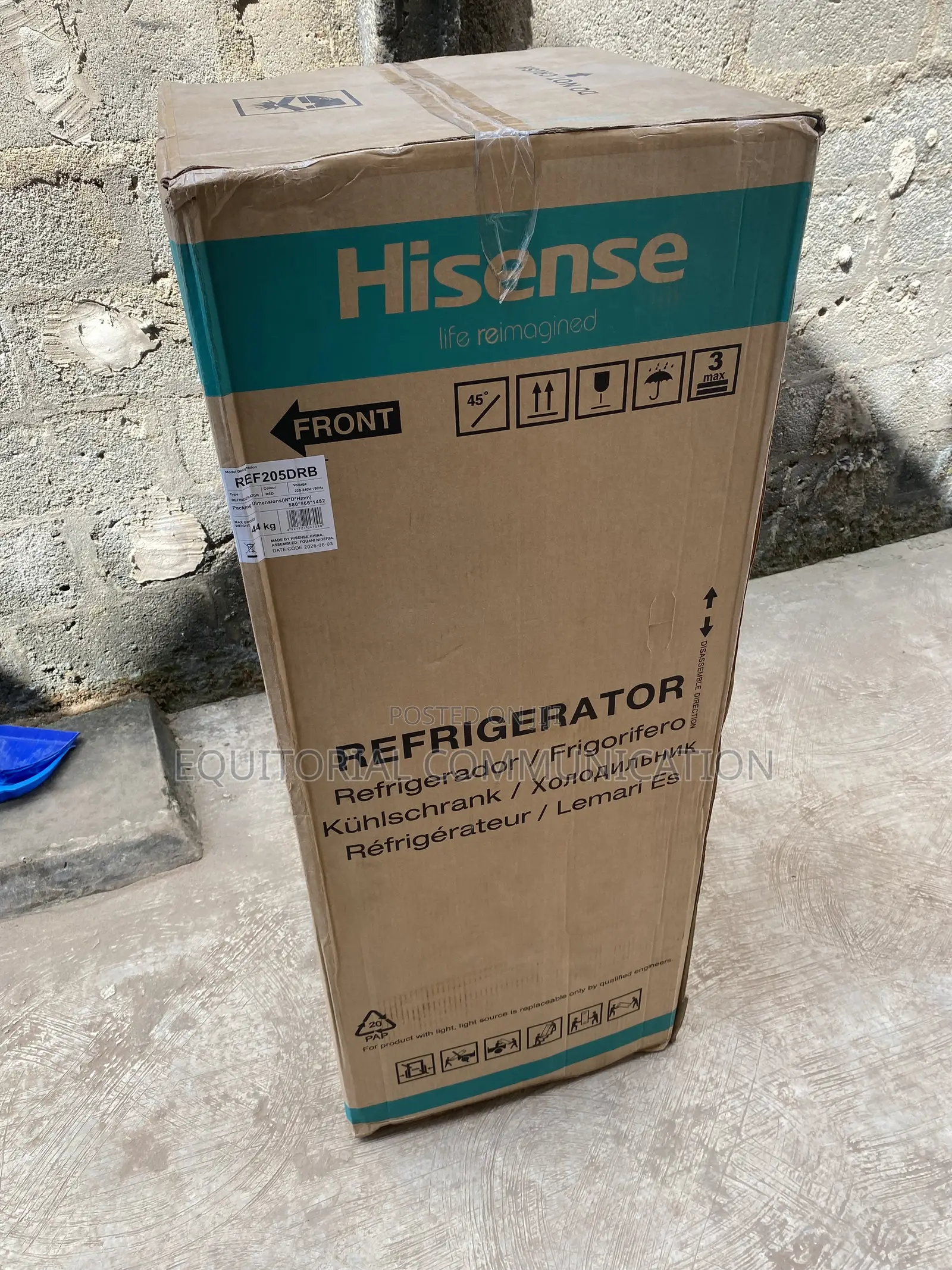 Hisense 204L Refrigerator With Separate Freezer and Water Dispenser